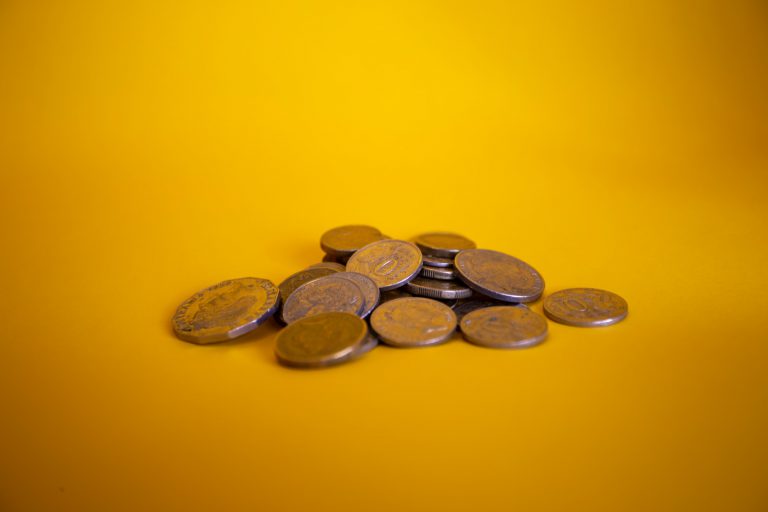 gold and silver round coins